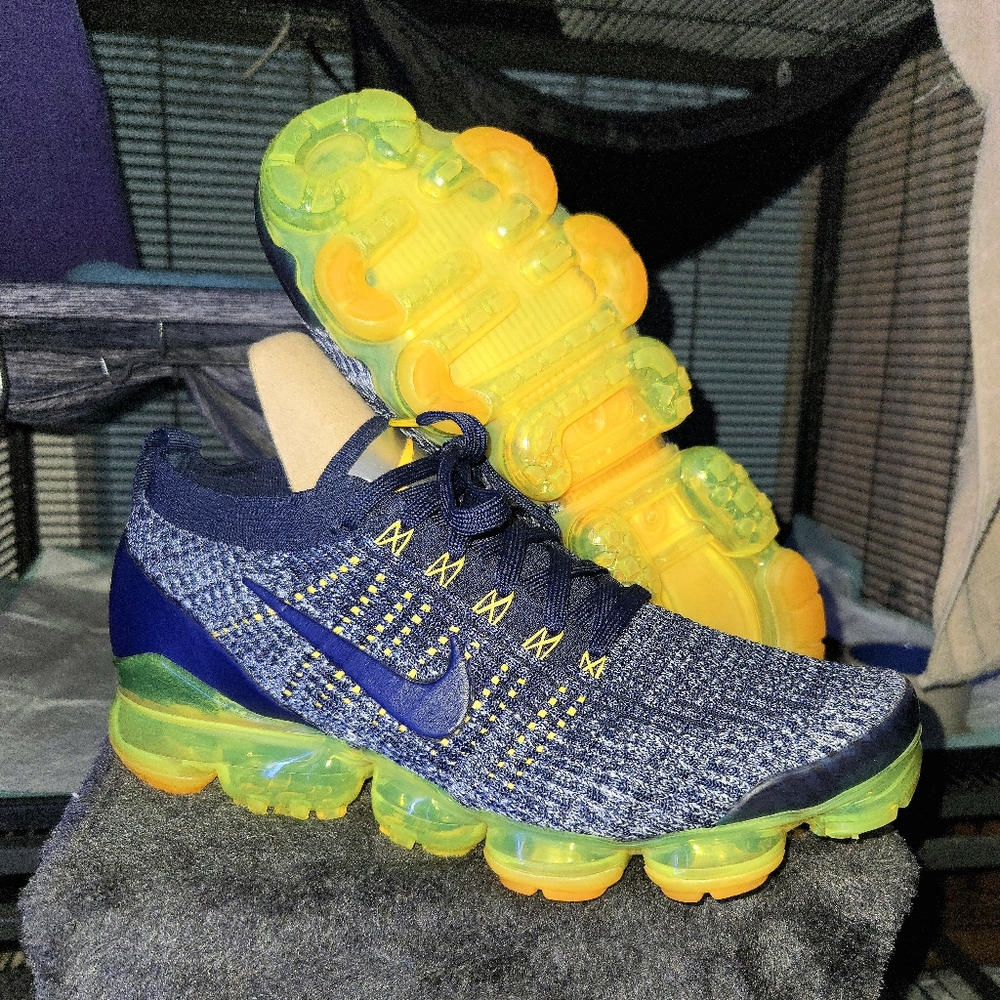 Nike Vapormax Flyknit 3.0, Size-10.5, Colorway: College Navy/Laser Orange